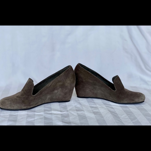 Stuart Weizmann gray suede Arise wedges Sz. 6.5 M - Picture 4 of 9